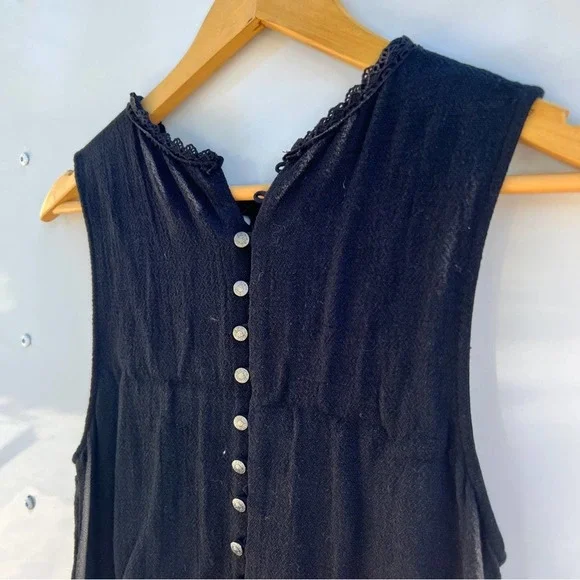 Free People Black Sleeveless Dress Size Small Crochet Detail Button Back - Picture 3 of 6